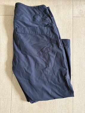 Arc’teryx Women’s Cropped Pants size 4